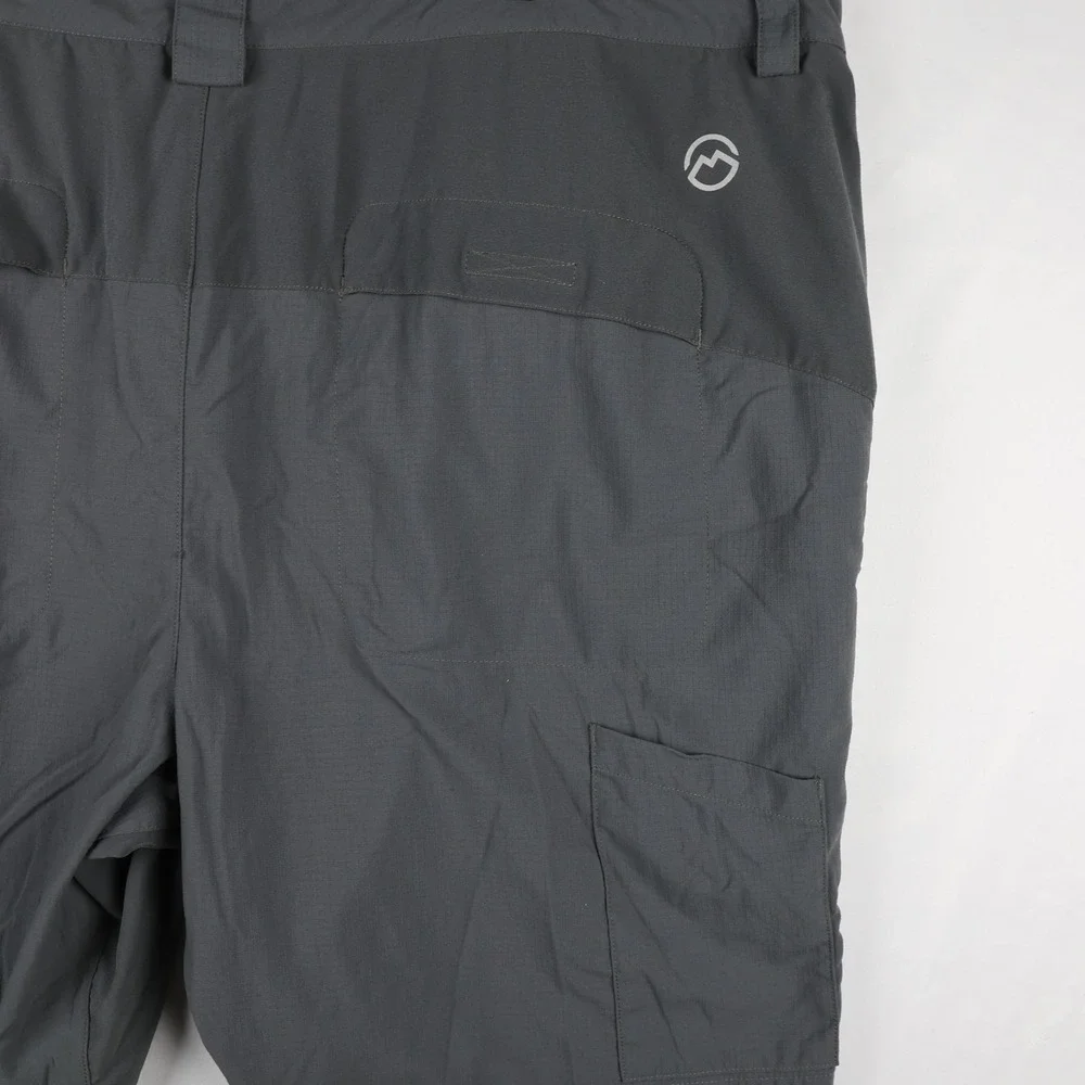 Magellan Outdoors Shorts Mens 42 Nylon Hiking Zip Pocket Lightweight Outdoor Tra